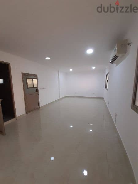 للايجار فيلا في سند شامل villa for rent with EAW in sanad 1