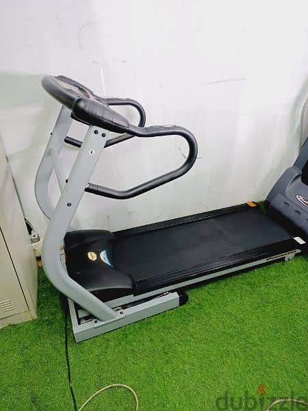 Heavy-duty Treadmill GOOD Condition 3