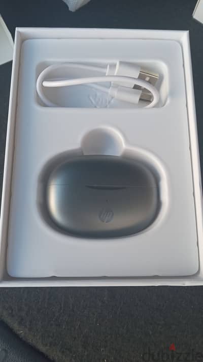 Brand new hp earbuds