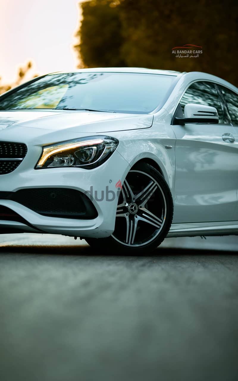 Mercedes-Benz CLA 250 2019 Excellent Condition White 4