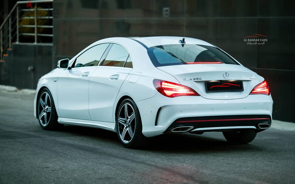 Mercedes-Benz CLA 250 2019 Excellent Condition White 7