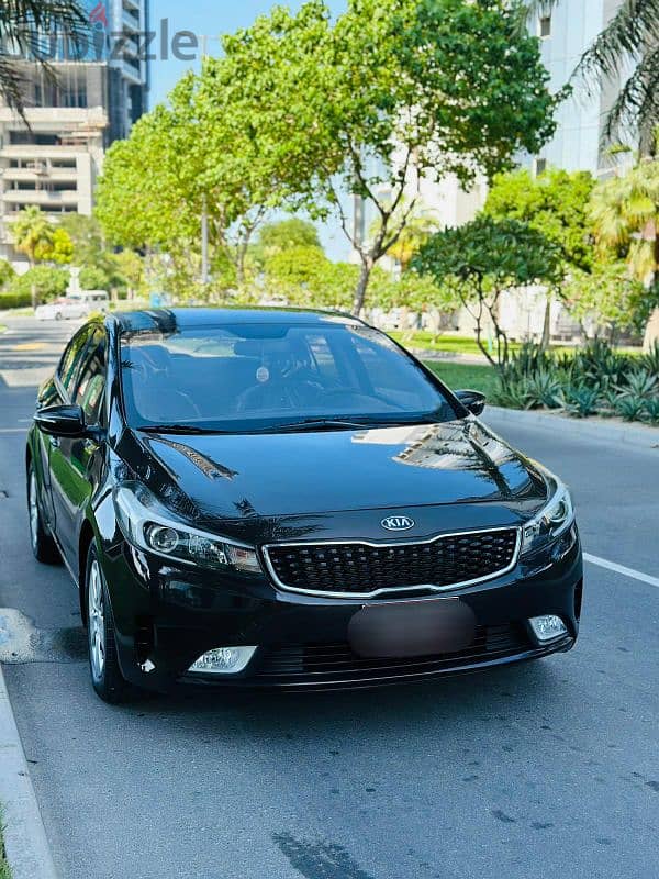 Kia Cerato 2018 model. Passing & Full cover insurance till July-2025 10