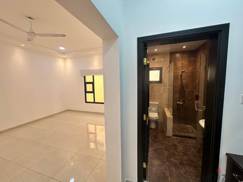 New villa for Rent in Jurdab close to Sanad & Isa Town 10