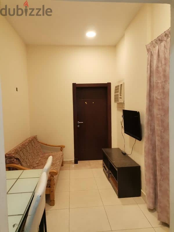 1 bhk flat for rent with EWA salmaniy 0