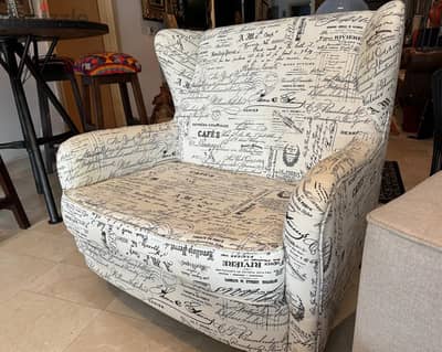 Accent Armchair, Scripted Letter Print - Home R Us, Very good Con