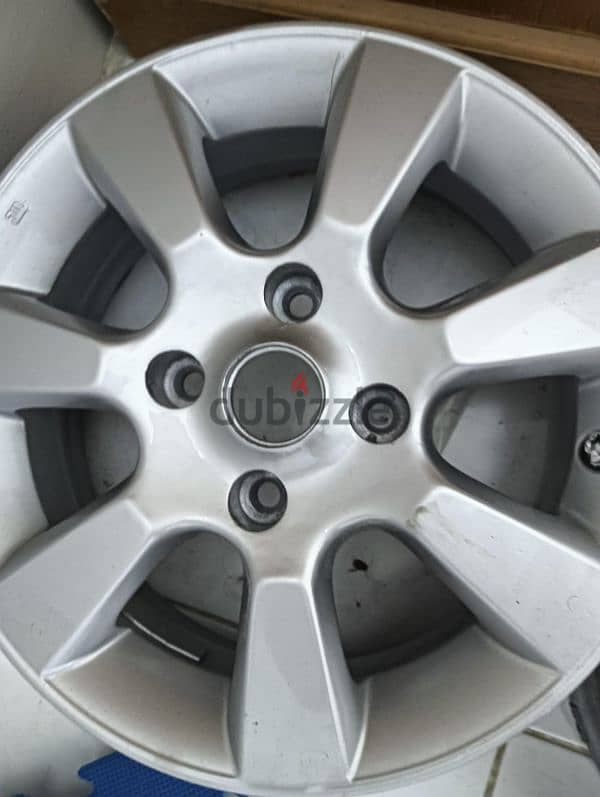 nissan original alloy wheel for sale with nut 2