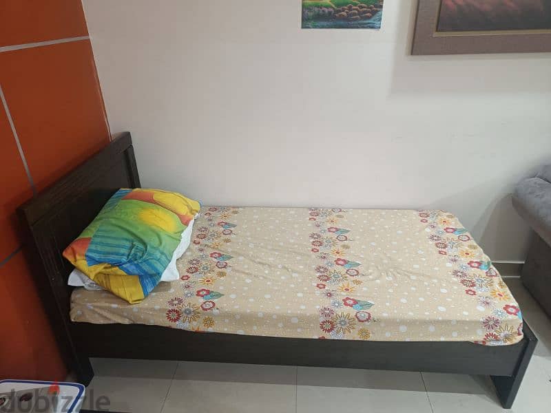 Single Bed with Brand New Mattress 3