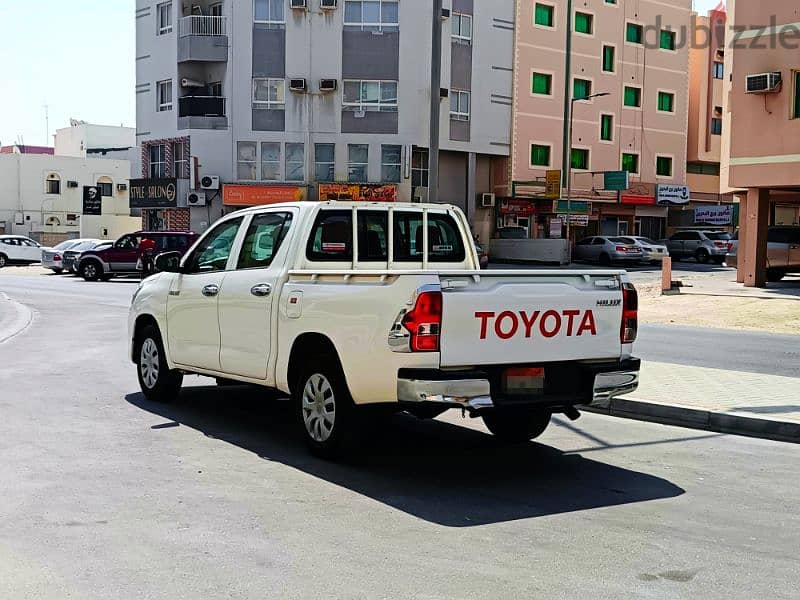 Toyota Hilux 2021 2.0L Single Owner Fully Agent Maintained D/C Pickup 3