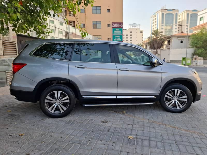 Honda Pilot 2016 EX-L 3.5 V6 Automatic 59,500 kms. First Owner. 2