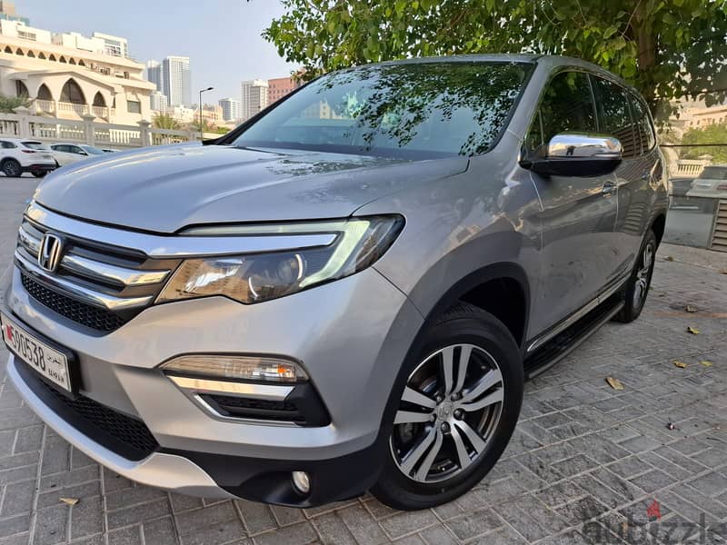 Honda Pilot 2016 EX-L 3.5 V6 Automatic 59,500 kms. First Owner. 14