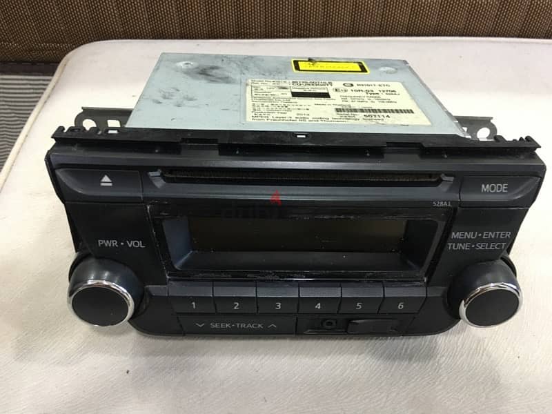 original Yaris stereo 1