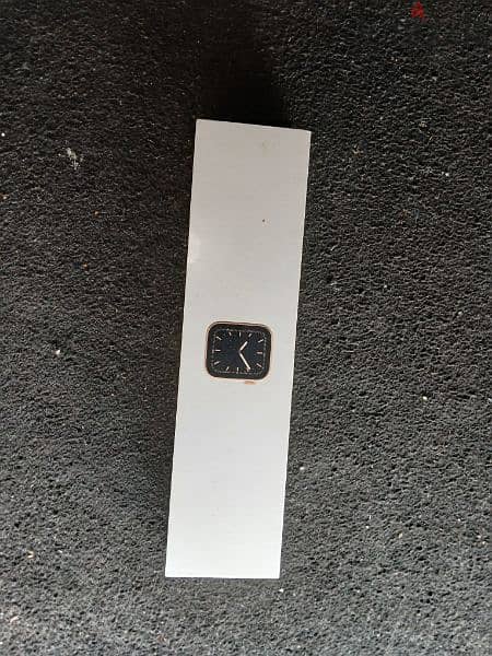 iphone empty box 4