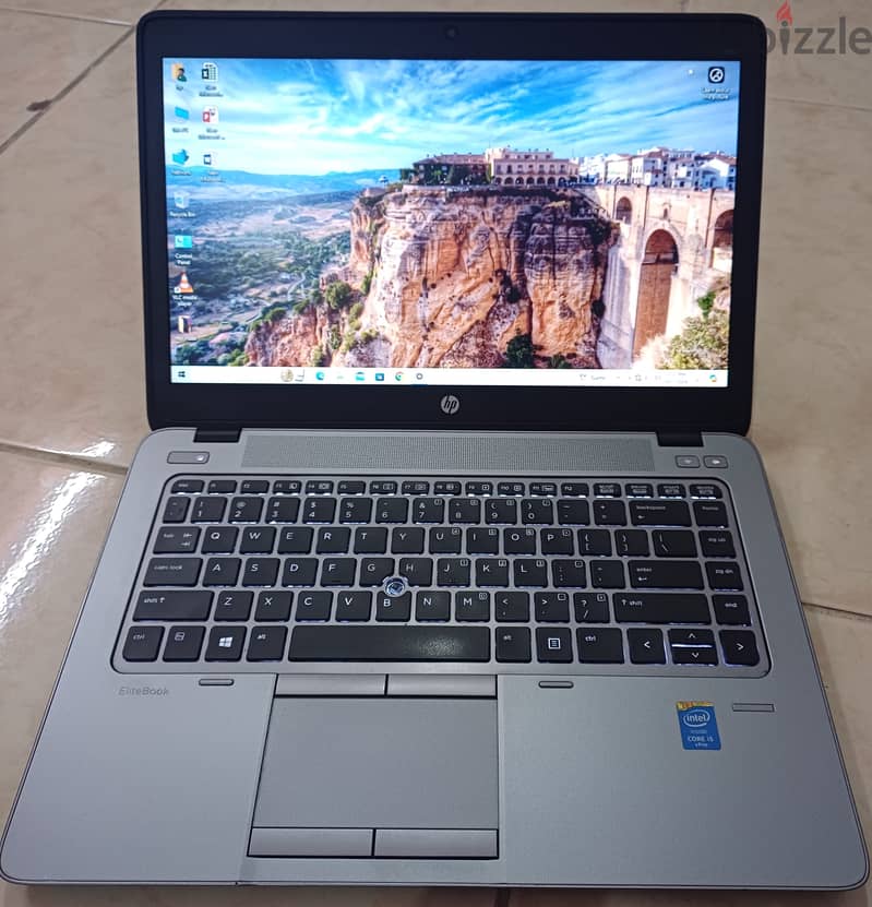 Hello i am sale my laptop hp core i5 8gb ram ssd 256 gb graphic card 4