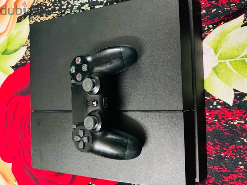 Mint conditon PS4 Fat 500 GBs for sale 1