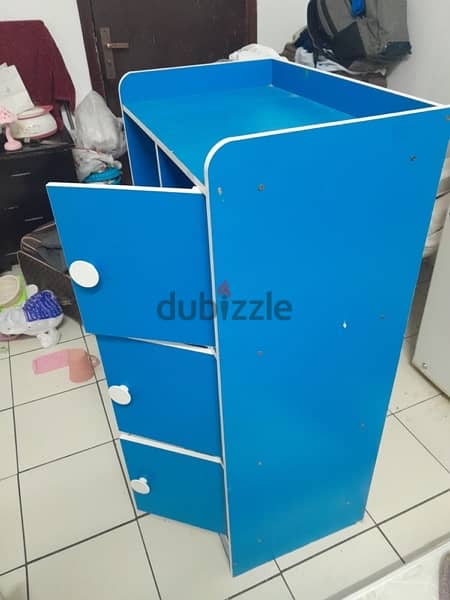 small cabinet urgent sale 10 BD 1