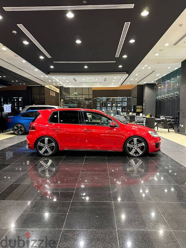 Volkswagen Golf GTI Model 2010 3