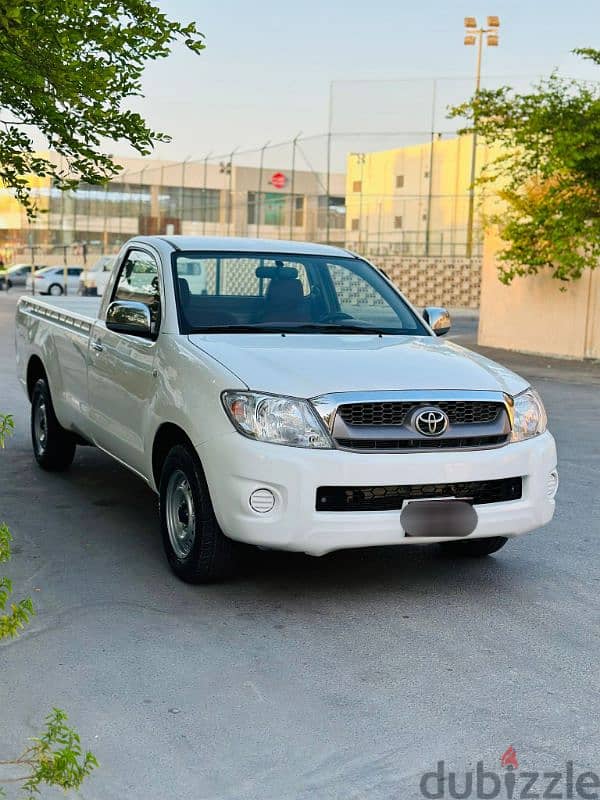 Toyota Hilux  Single Cabin pickup Year-2011. Excellent Very neat clean. 4