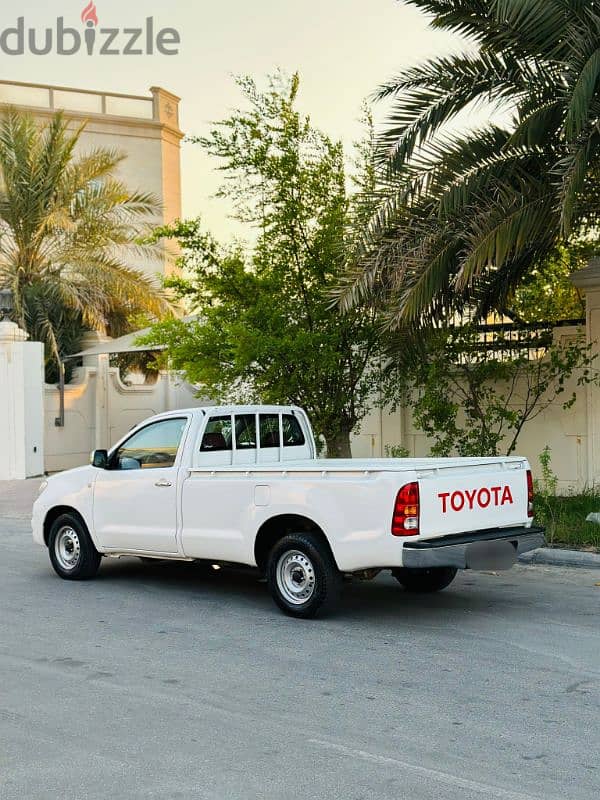 Toyota Hilux  Single Cabin pickup Year-2011. Excellent Very neat clean. 5