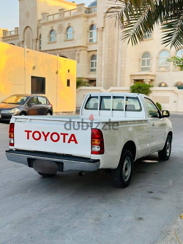 Toyota Hilux  Single Cabin pickup Year-2011. Excellent Very neat clean. 9