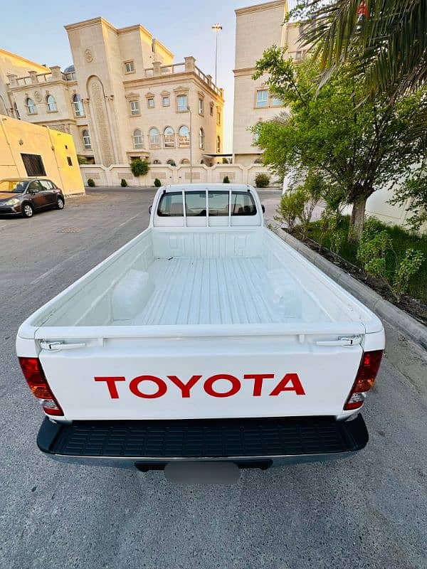 Toyota Hilux  Single Cabin pickup Year-2011. Excellent Very neat clean. 14