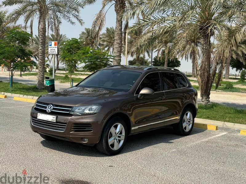 Volkswagen Touareg 2014 brown 1