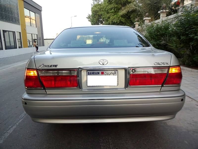 Toyota Crown Athlete Silver 2.5 L 2001 V6 Zero Accident Well Maintaine 1