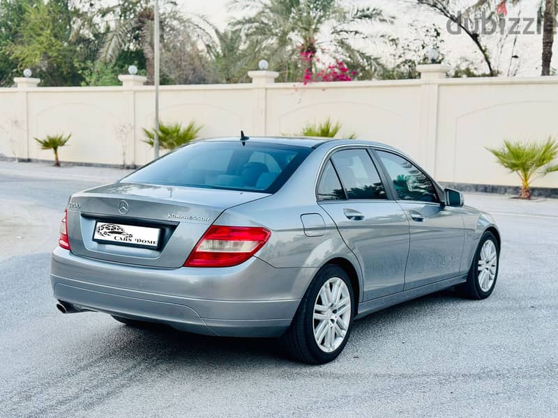 Mercedes-Benz C-Class 2009 C200 3