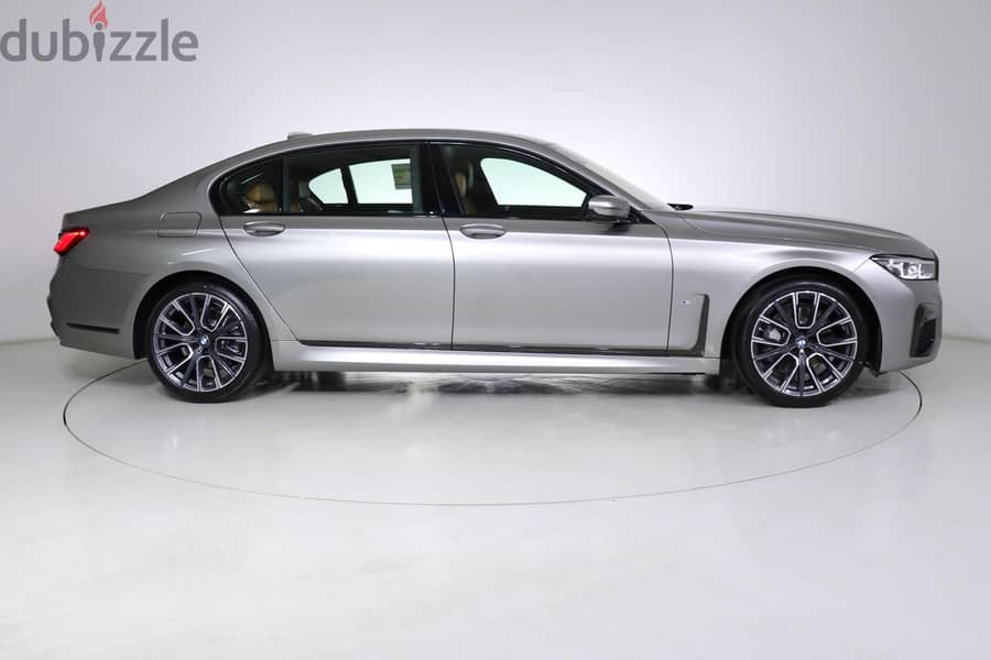 BMW 7-Series 2022 5