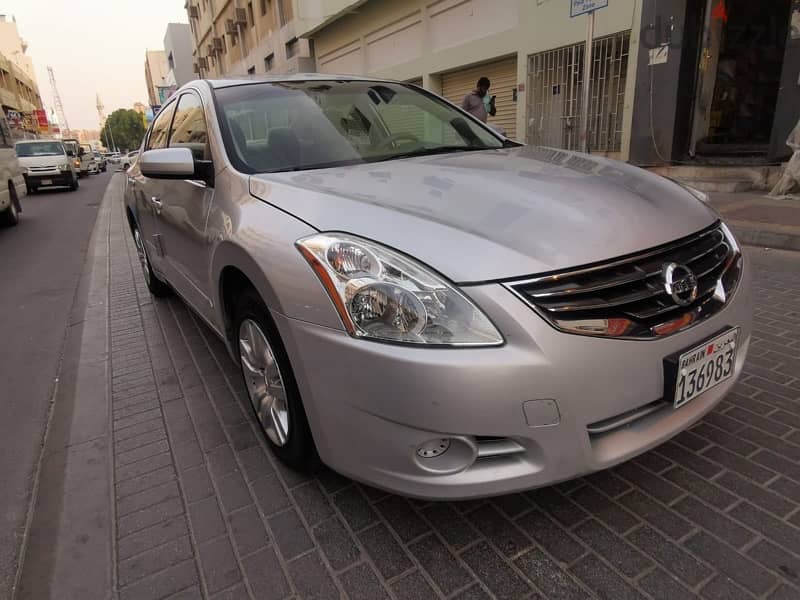 Nissan Altima 2012 1