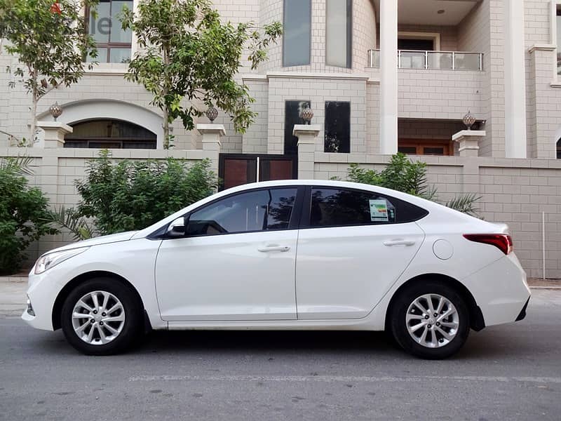 Hyundai Accent 1.6 L 2019 White Well Maintained Urgent Sale 2