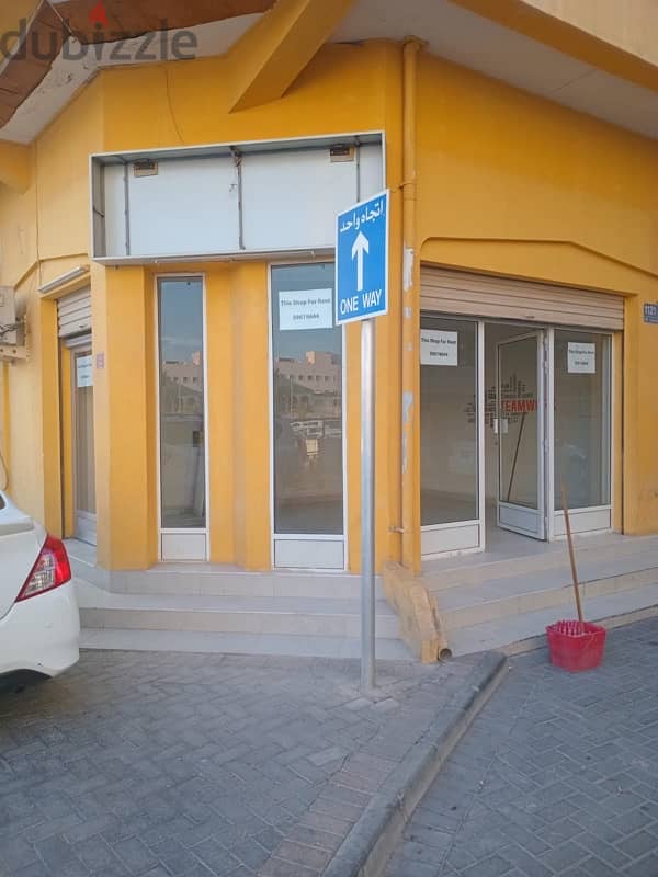 shop for rent in Salmaniya 0