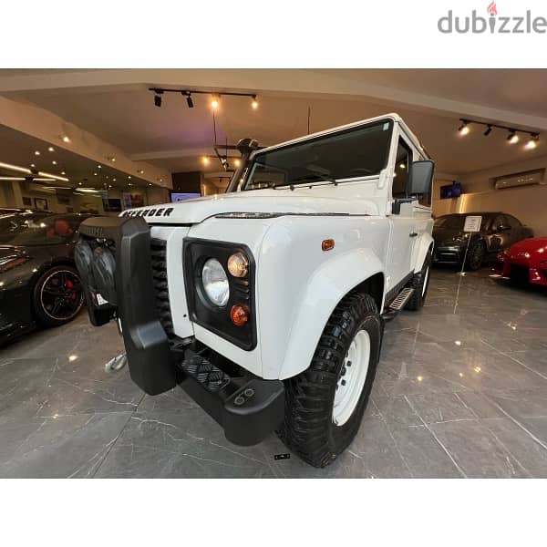 Land Rover Defender 90 2016 1