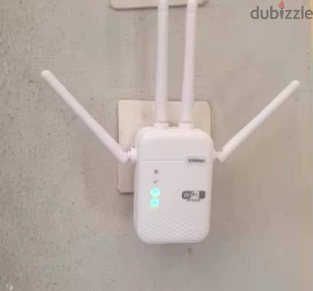 Brand-new 300Mbps WiFi repeater for sale 3