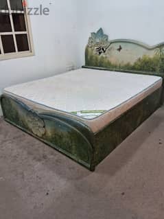 qalali    big wood bed with mattresسرير كبير مع مترس 0