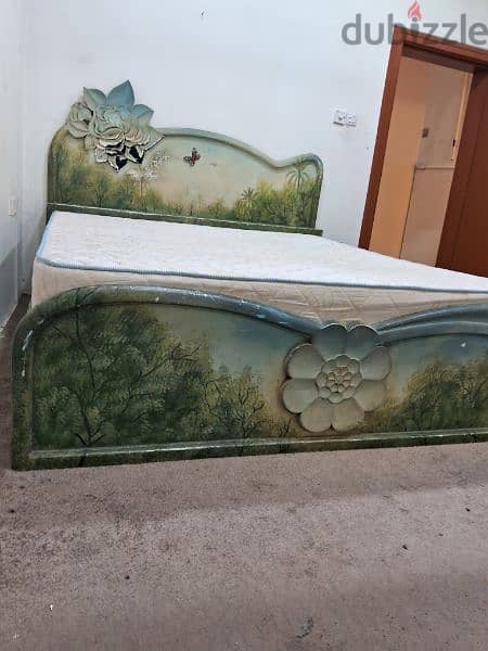 qalali    big wood bed with mattresسرير كبير مع مترس 3