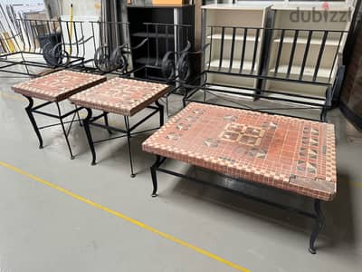 Tiled orante outdoor seating set