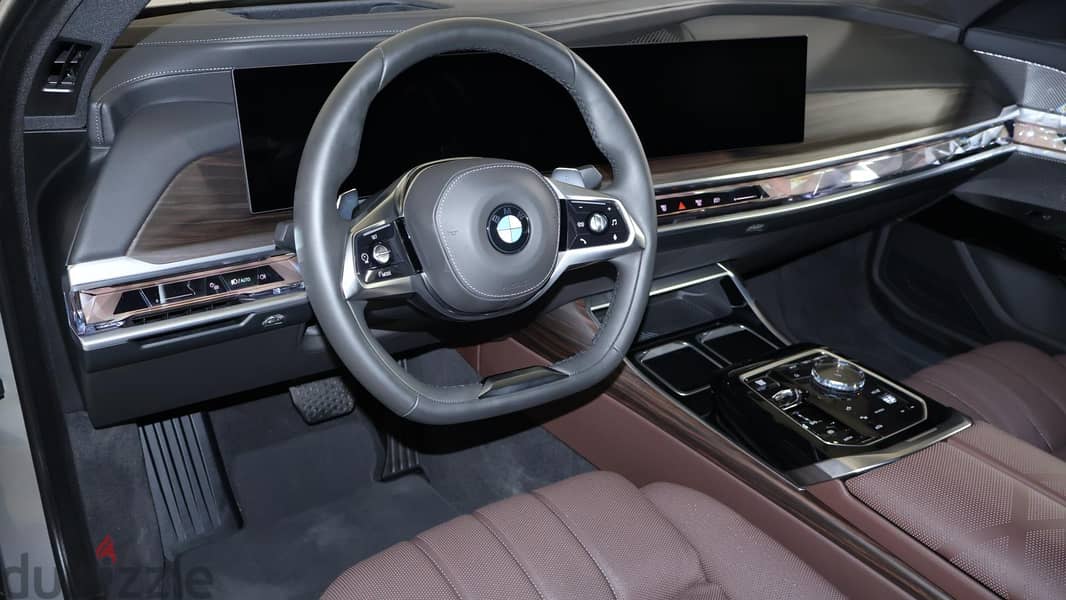 BMW 735 2023 9