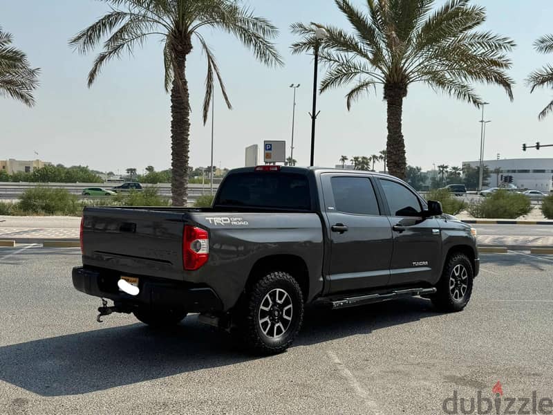 Toyota Tundra 2014 grey 6