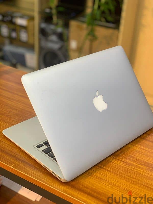 APPLE MACBOOK AIR 2015 13 inch 1