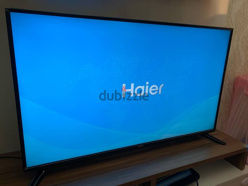 43 inch UHD TV 1