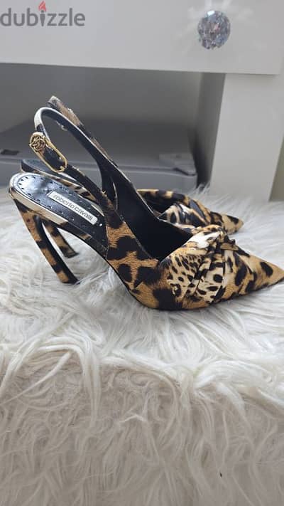 Roberto cavalli size 39