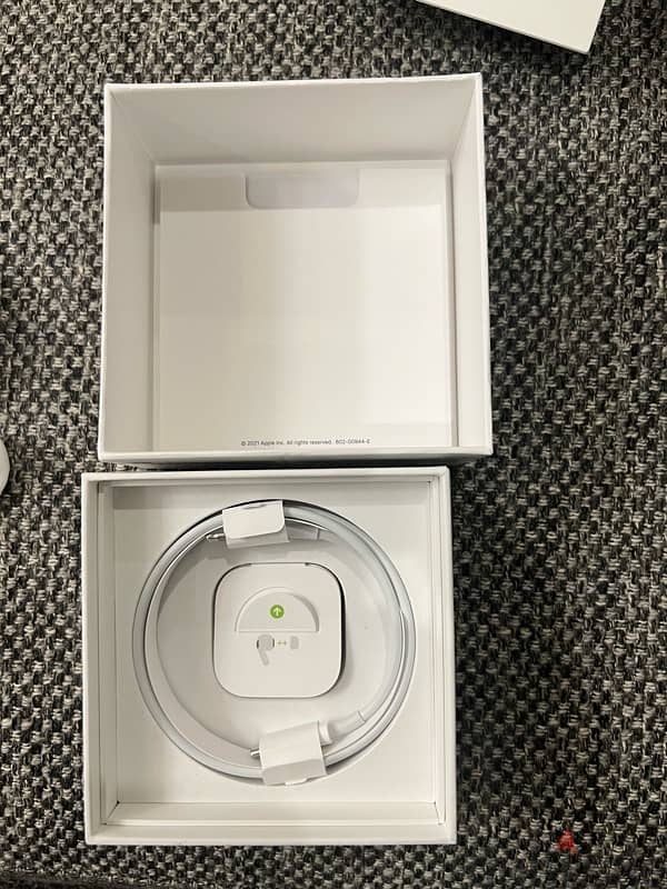 Apple AirPod Pro 5