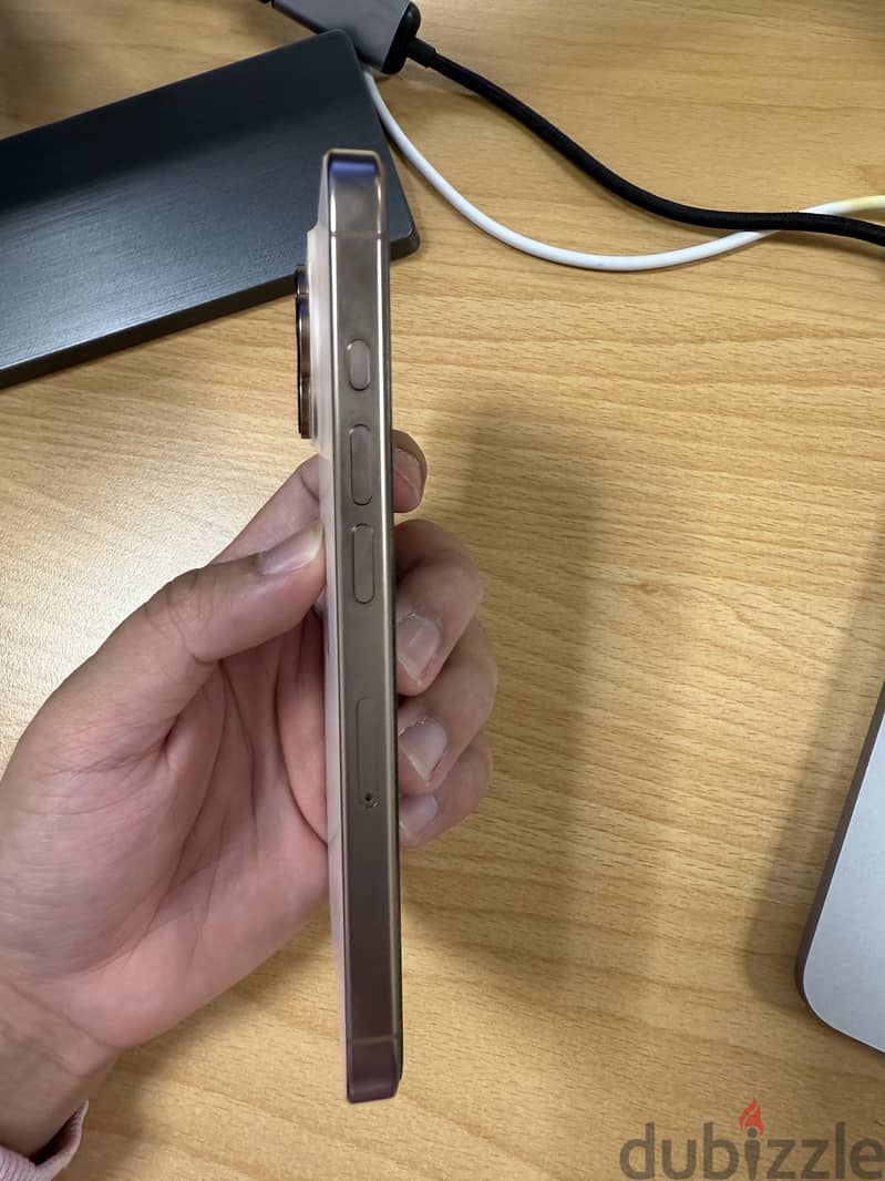 iPhone 16 Pro Desert Titanium (256 GB) - 3 weeks used 2