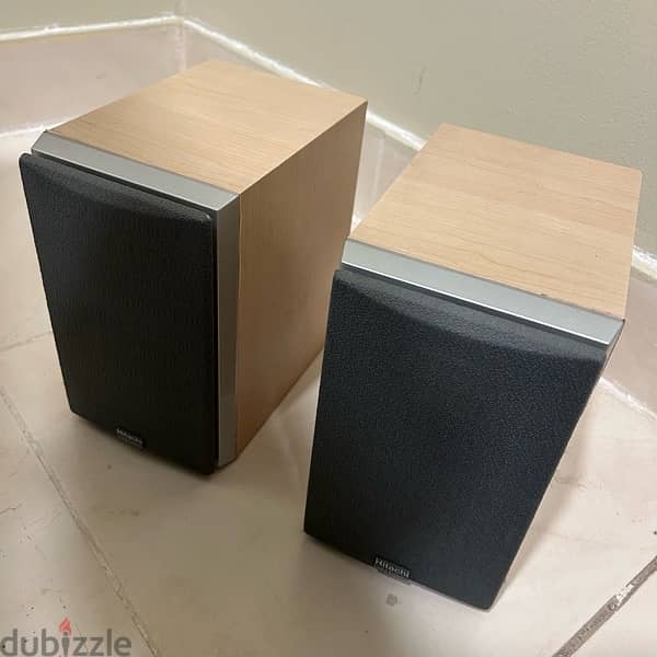 bookshelf speakers 0