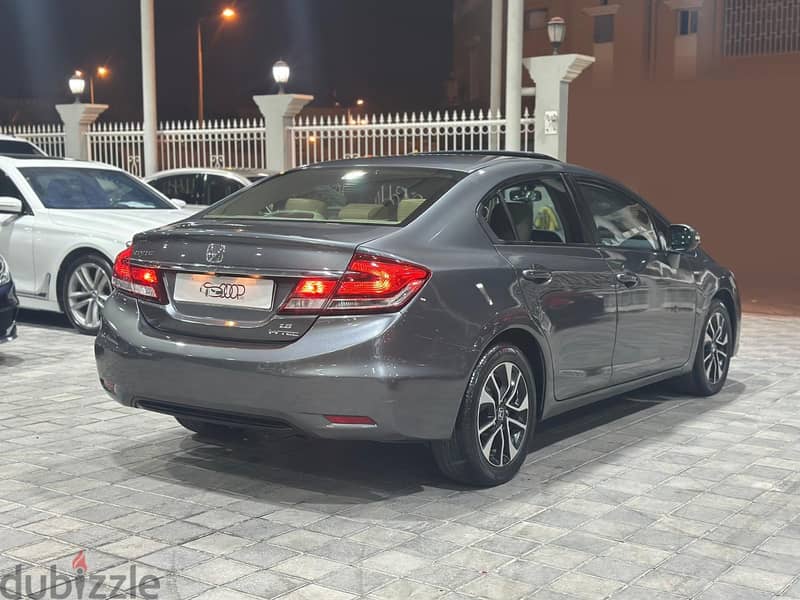 Honda Civic 2013 1.8 8