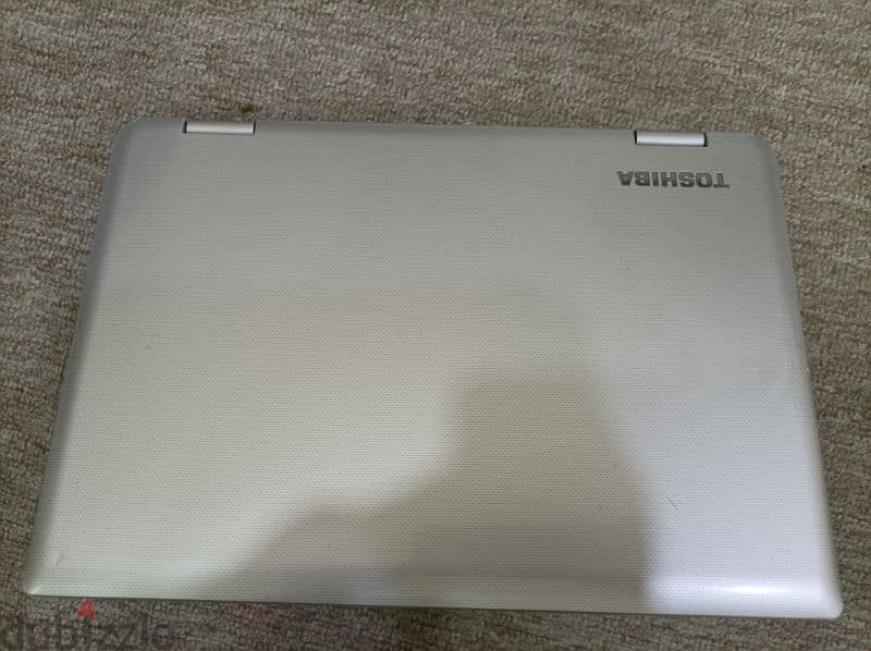 Toshiba Satellite 4GB/500GB 11.6 Touch screen 2