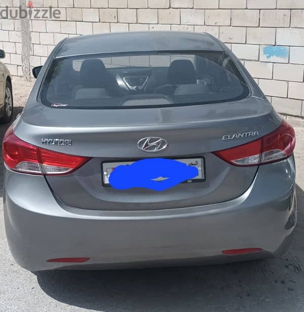 Hyundai Elantra 2012 1