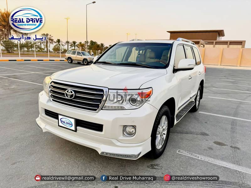 TOYOTA LAND CRUISER GXR and TOYOTA SEQUOIA Limited - 2014 1