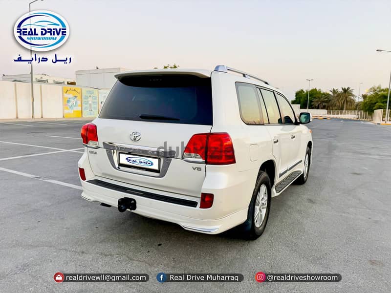 TOYOTA LAND CRUISER GXR and TOYOTA SEQUOIA Limited - 2014 7