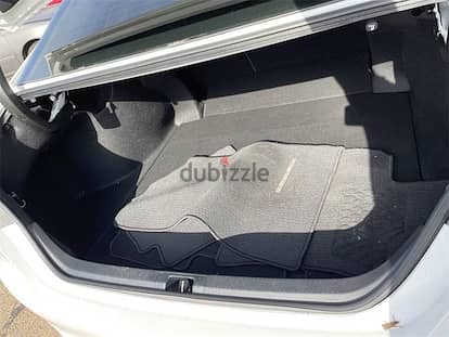 Toyota Camry 2018 GLE, Kanoo Maintained, Zero Accicent 12